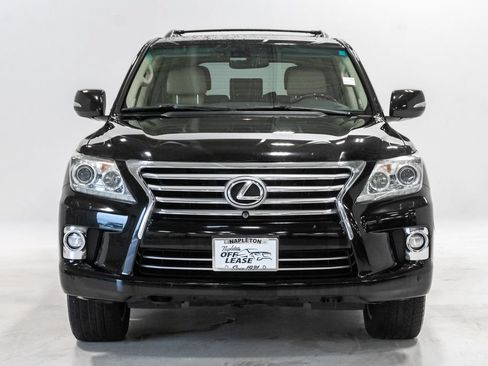 Used 2015 Lexus LX 570 4WD w/ Luxury Package image 5