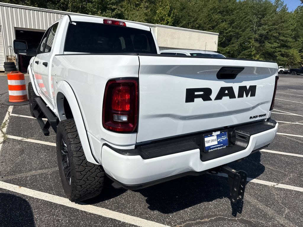 Used 2025 RAM 2500 Big Horn AWD/4WD image 18