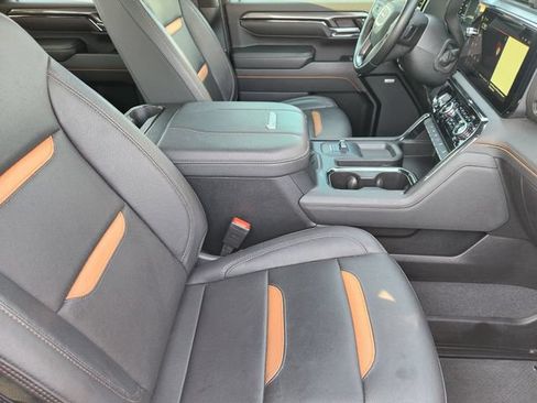 Used 2024 GMC Sierra 2500 AT4 w/ AT4 Premium Plus Package AWD/4WD image 14