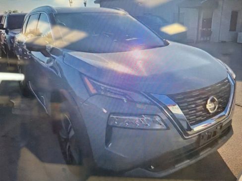Used 2021 Nissan Rogue SL w/ Premium Package AWD/4WD image 6