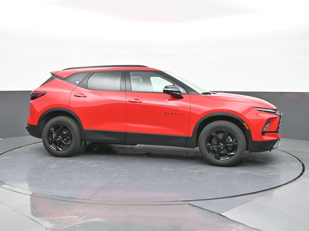 Used 2024 Chevrolet Blazer LT w/ Midnight/Sport Edition FWD image 13