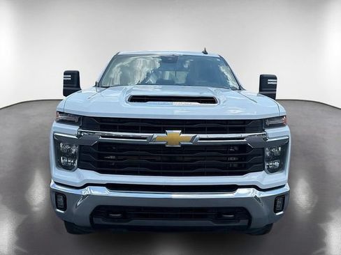 Used 2025 Chevrolet Silverado 2500 LT w/ Convenience Package AWD/4WD image 2