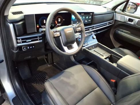 Used 2025 Hyundai Santa Fe SEL image 10