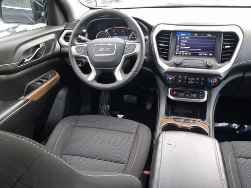Used 2021 GMC Acadia SLE FWD image 10