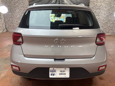 New 2026 Hyundai Venue SEL FWD image 6