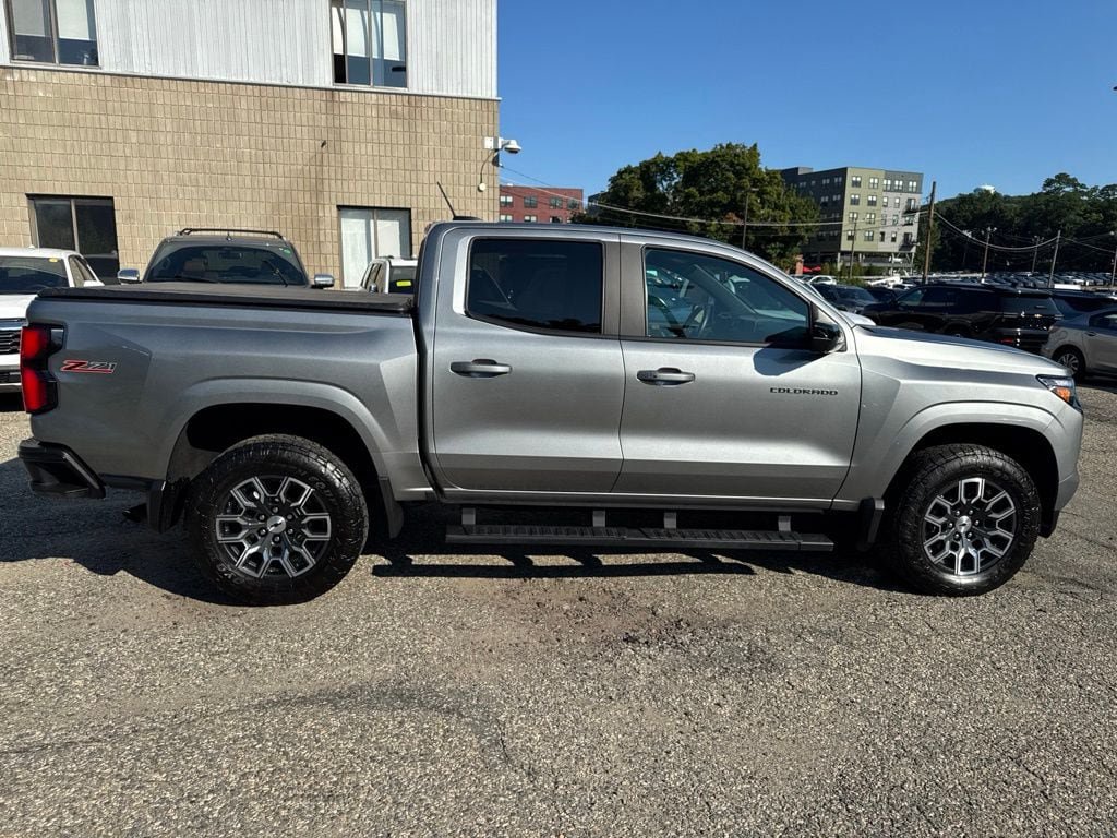 Used 2023 Chevrolet Colorado Z71 w/ Z71 Convenience Package 2 AWD/4WD image 37