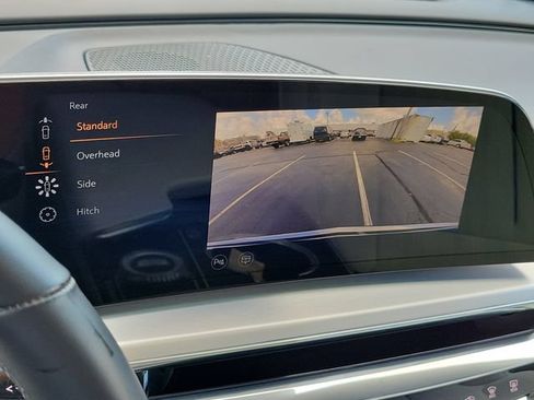 Certified 2024 Cadillac Lyriq Luxury AWD/4WD image 16