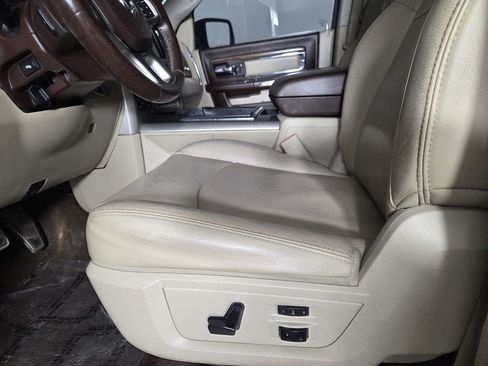 Used 2015 RAM 1500 Laramie w/ Convenience Group AWD/4WD image 13