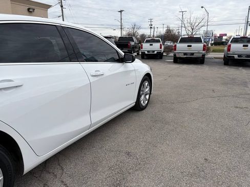 Used 2022 Chevrolet Malibu LT FWD image 8