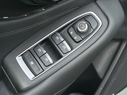 Used 2020 Subaru Outback Limited image 36