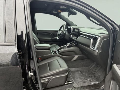 Used 2023 GMC Canyon Elevation w/ Elevation Premium Package AWD/4WD image 10