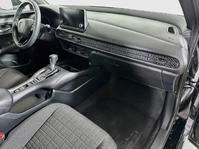 Certified 2024 Honda HR-V Sport image 31