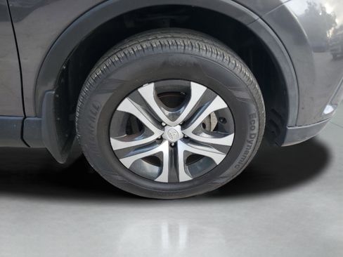 Used 2016 Toyota RAV4 LE image 32