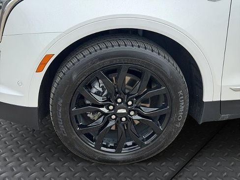 Used 2021 Cadillac XT5 Premium Luxury w/ Platinum Package AWD/4WD image 10