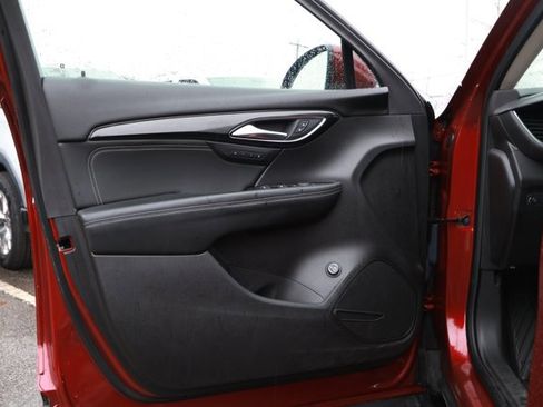 Used 2023 Buick Envision Essence image 24