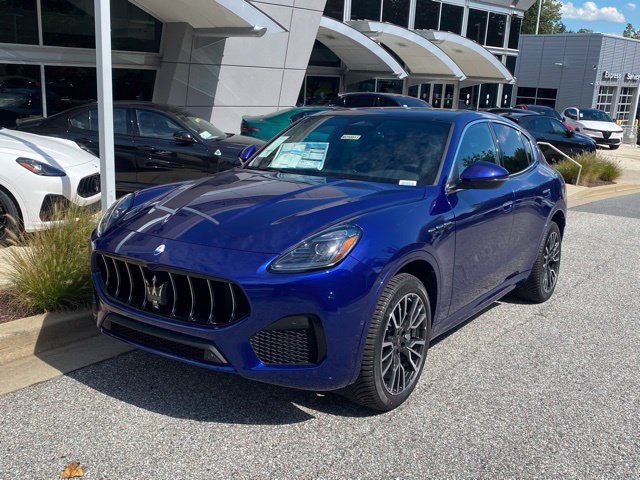 Used 2025 Maserati Grecale GT AWD/4WD image 2