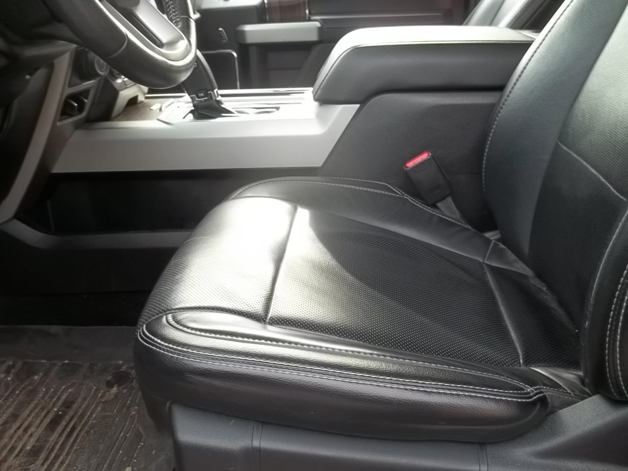 Used 2017 Ford F150 Lariat AWD/4WD image 9