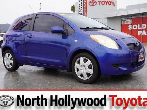 Used 2007 Toyota Yaris 2-Door Hatchback image 1
