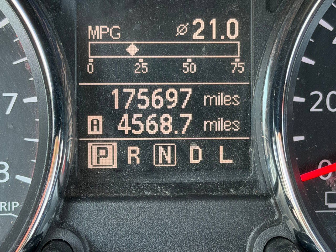 Used 2014 Nissan Rogue S w/ Convenience Package AWD/4WD image 16
