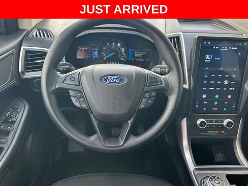 Certified 2022 Ford Edge SE w/ Black Appearance Package AWD/4WD image 15