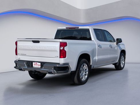 Used 2022 Chevrolet Silverado 1500 LTZ AWD/4WD image 9