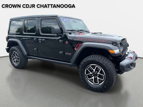 Used 2024 Jeep Wrangler Unlimited Rubicon w/ Technology Group AWD/4WD image 2
