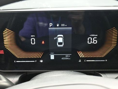 Used 2025 Kia K4 LXS image 32