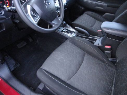 Used 2020 Mitsubishi Outlander Sport ES image 7