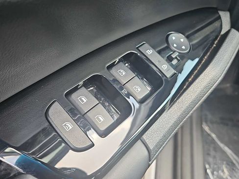 Used 2023 Kia Sportage EX FWD image 15