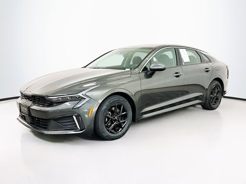 Used 2025 Kia K5 LXS image 3