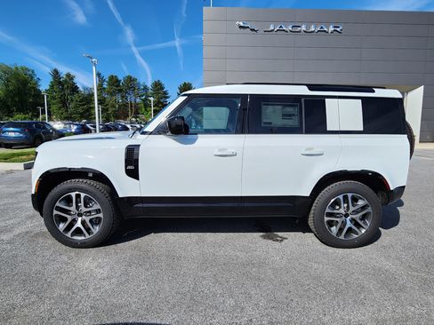 New 2026 Land Rover Defender 110 X-Dynamic SE AWD/4WD image 5