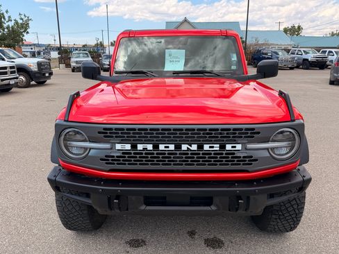 Used 2024 Ford Bronco Badlands w/ Sasquatch Package AWD/4WD image 3
