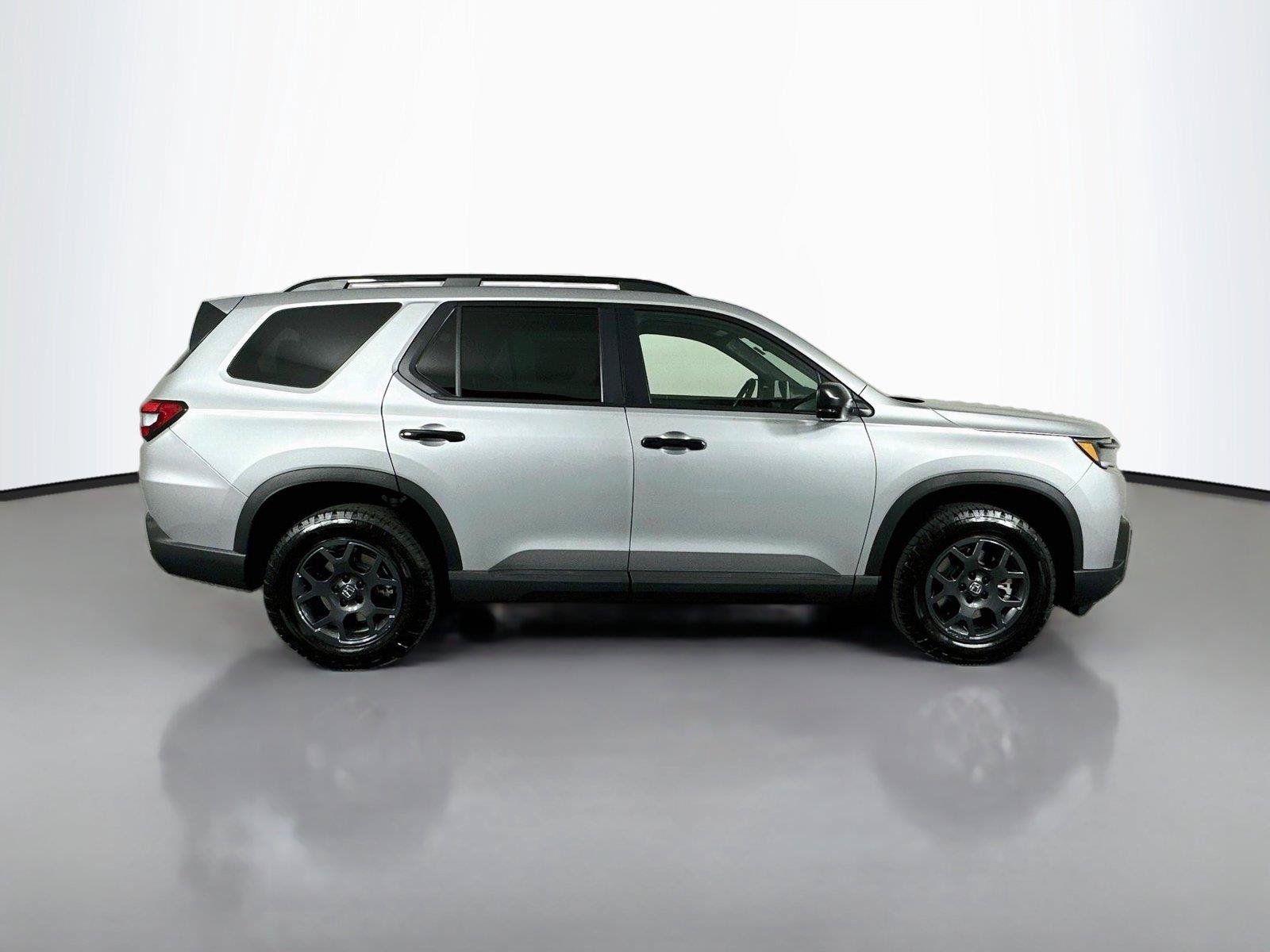 New 2026 Honda Pilot TrailSport image 18