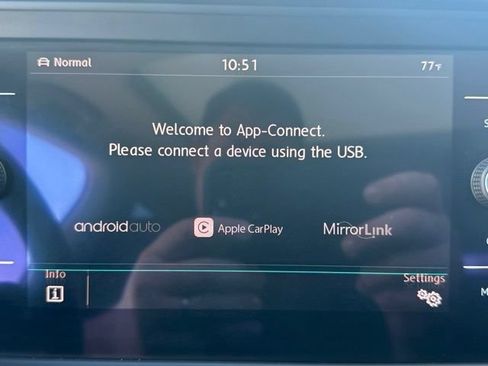 Used 2019 Volkswagen Jetta SEL FWD image 24