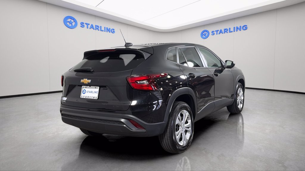 Certified 2024 Chevrolet Trax LS FWD image 8