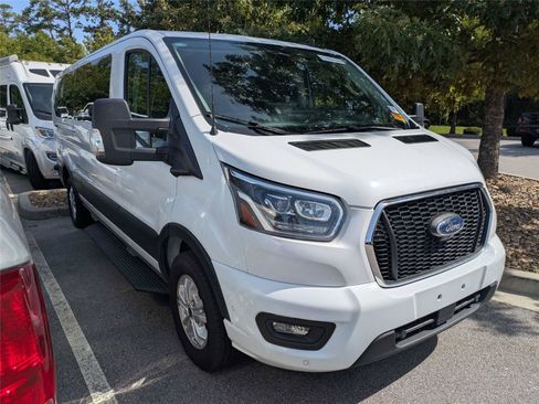 Used 2023 Ford Transit 350 XLT RWD image 5