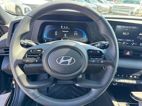New 2026 Hyundai Elantra SEL Sport Premium FWD image 17