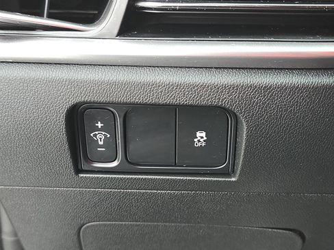 Used 2025 Kia Sorento S w/ Panoramic Sunroof Package image 26