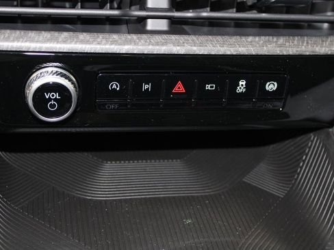 New 2026 Ford Explorer Platinum image 46