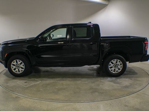 Used 2023 Nissan Frontier SV AWD/4WD image 2