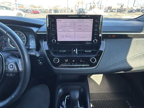 Certified 2022 Toyota Corolla SE w/ SE Premium Package image 14
