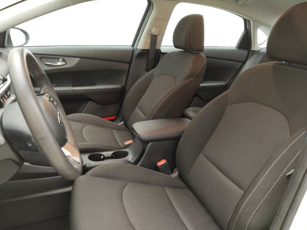 Used 2021 Kia Forte LXS FWD image 17