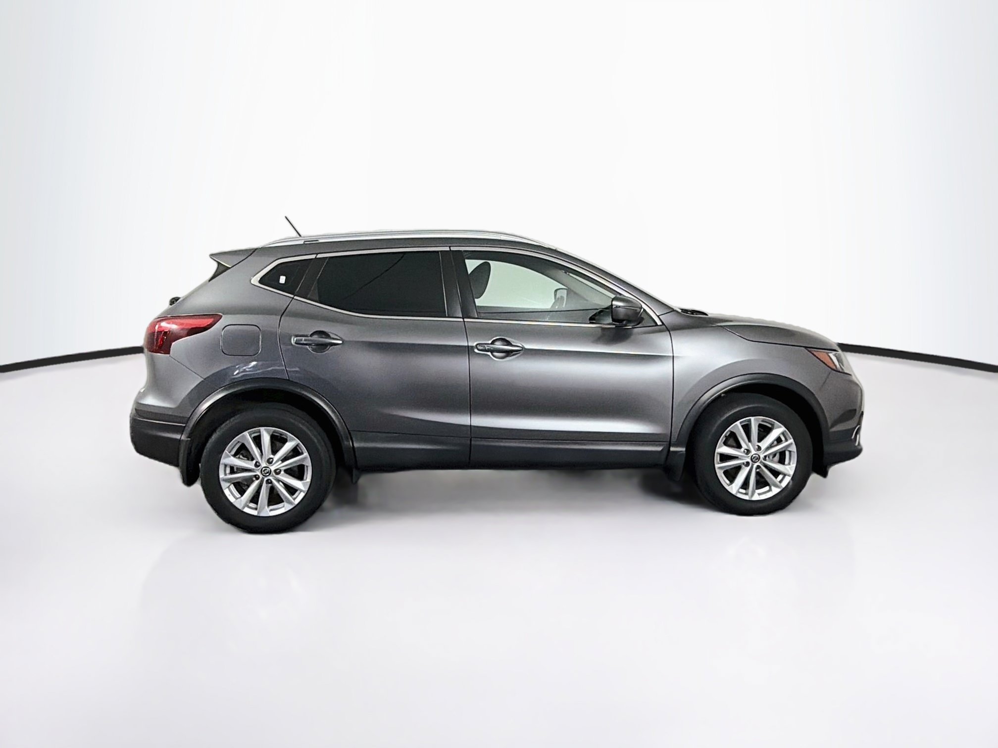 Used 2019 Nissan Rogue Sport SV w/ Technology Package FWD image 10