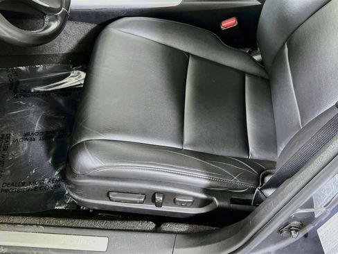 Used 2020 Acura TLX image 18