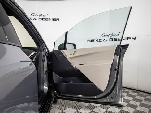 Used 2023 BMW iX xDrive50 w/ Sport Package image 14