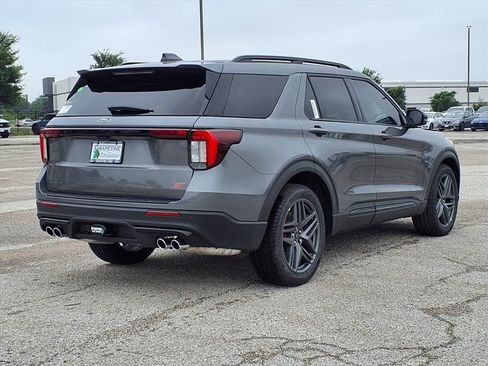 New 2026 Ford Explorer ST AWD/4WD image 4