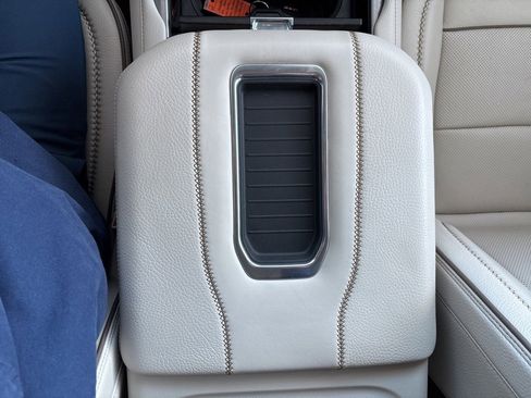 Used 2023 GMC Yukon XL Denali w/ Advanced Technology Package image 26