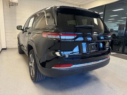 Used 2023 Jeep Grand Cherokee Limited w/ Trailer Tow Prep Group (B) AWD/4WD image 41