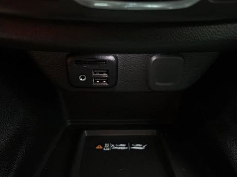 Used 2023 Chevrolet Traverse Premier w/ Redline Edition image 28