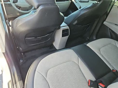 Used 2023 Kia Niro Wave w/ Wave Preserve Package image 18